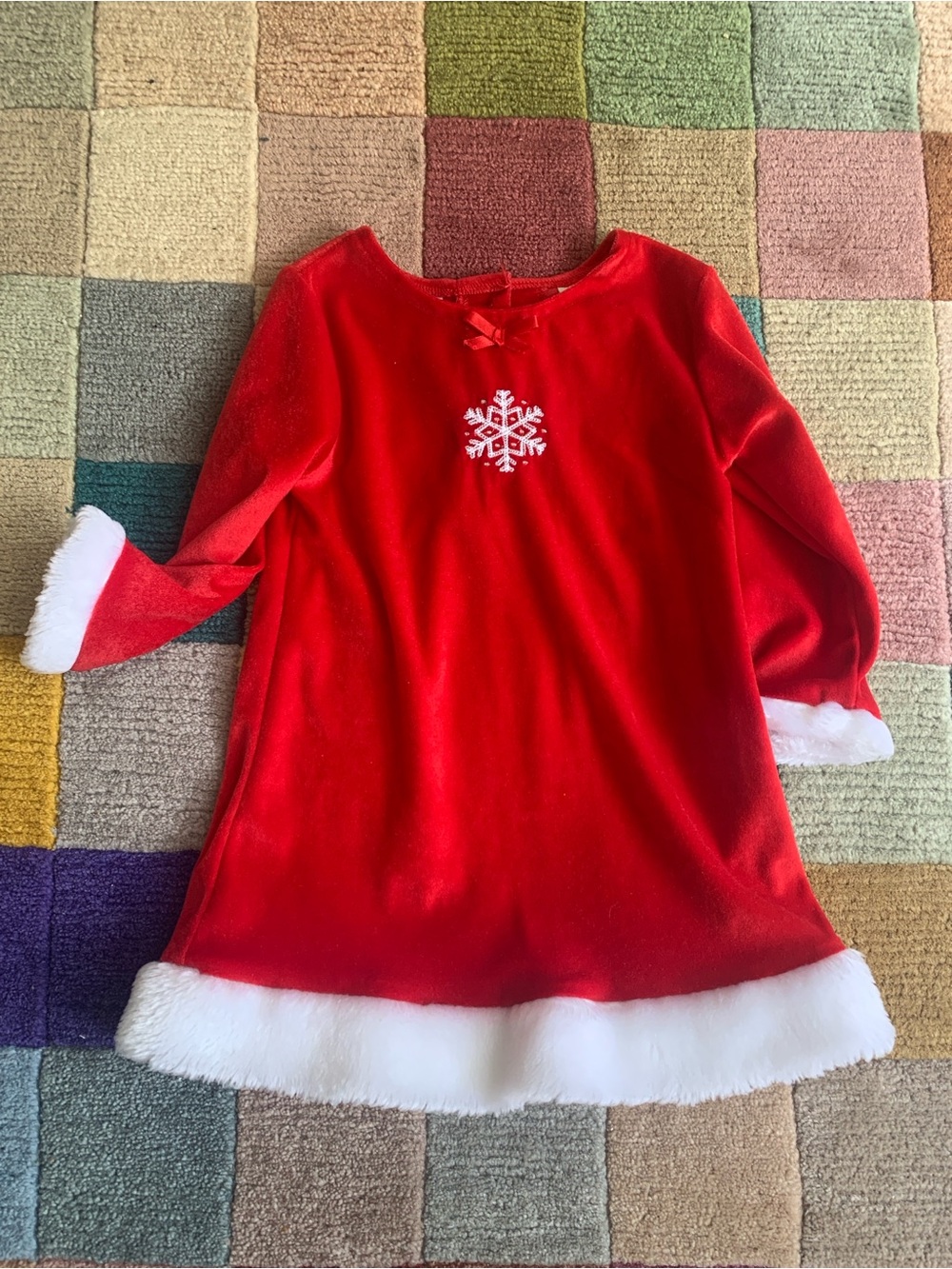 2T Girls’ Christmas Dress Res Velvet and White Faux Fur Trim with Snowflake